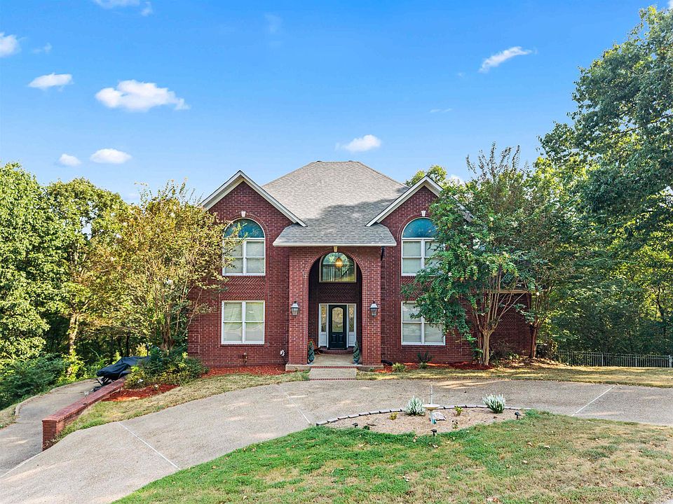 1st image of 109 Ravenwood Pl