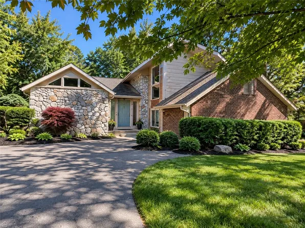 12773 Air Hill Rd, Brookville, OH 45309