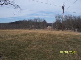 1461 Whiteoak Creek Rd, Athens, WV 24712