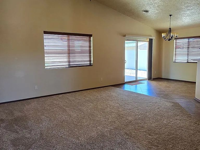 608 Monarch St — Photo 22
