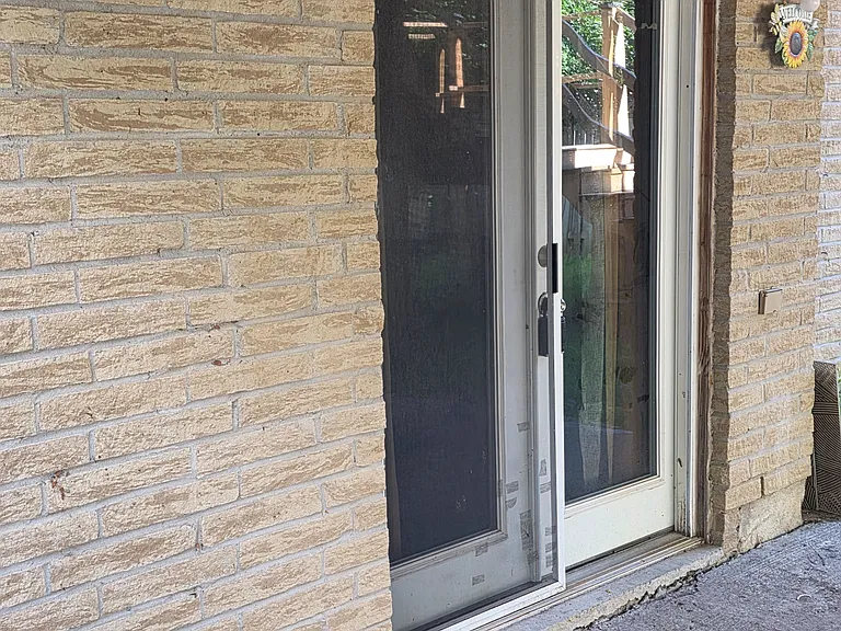 84 Hibbard Dr #BASEMENT — Photo 16