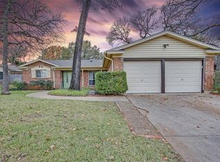 2910 Duff Dr, Arlington, TX 76013