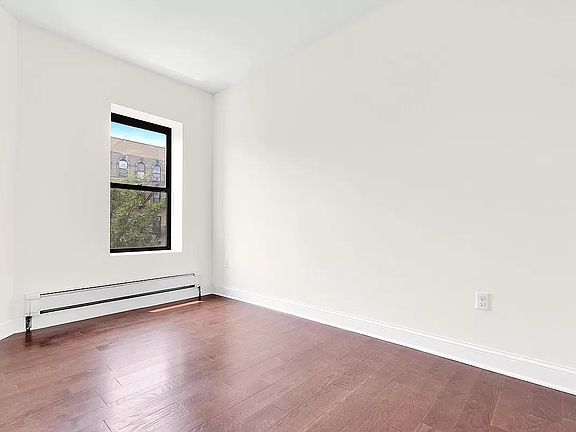 3rd image of 2254 2nd Ave APT 3