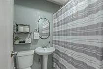 720 & 722 W 37th St — Photo 30