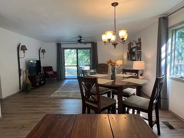 19 Lunsford Ln — Photo 10