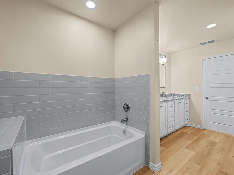 11207 N Cres #2800-B — Photo 20