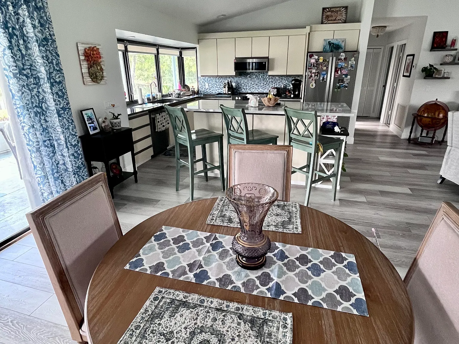 3 bed, 1808 sqft, $3,250 — Photo 3