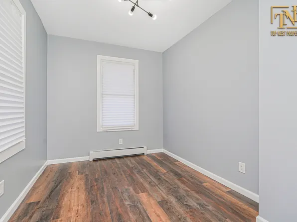 471 Heberton Avenue image 4 of 36