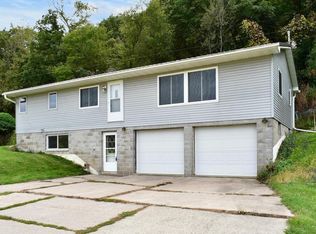 18599 Horse Shoe Rd, Rollingstone, MN 55969