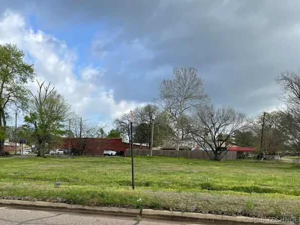 501 N 14th Ave, Durant, OK 74701