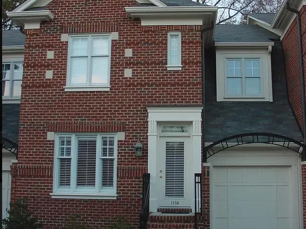 1156 Hampton Gardens Ln, Charlotte, NC 28209