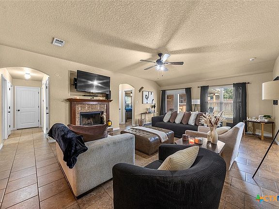 4th image of 703 W Gemini Ln