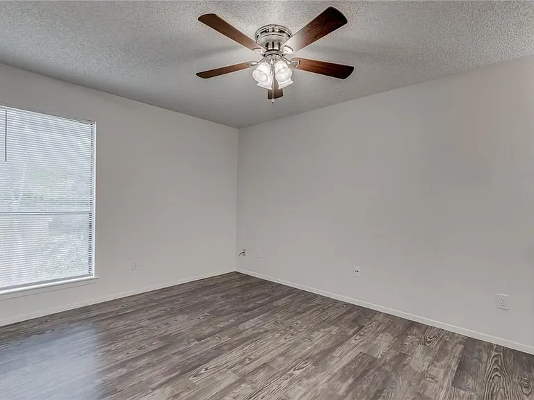 11405 Walnut Ridge Dr #B — Photo 13