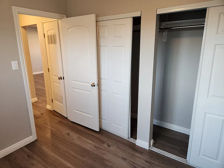 15001 Orange Ave #2 — Photo 12