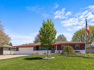 2238 N Sumac Dr, Janesville, WI 53545