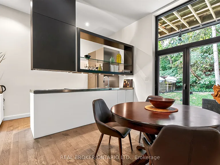 90A S Kingsway Way — Photo 11
