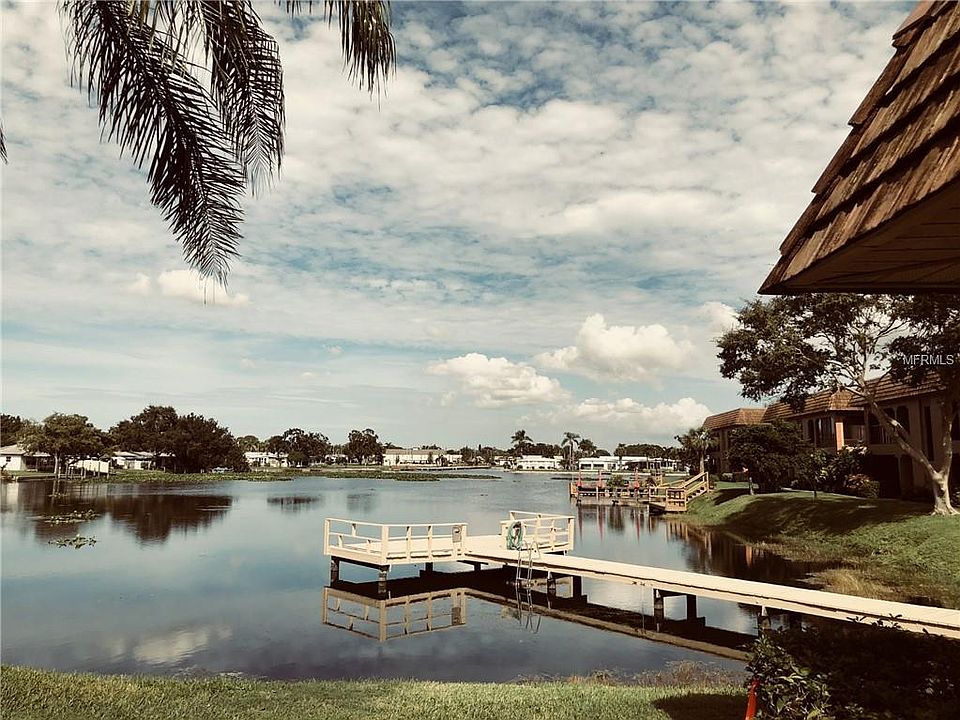 2nd image of 10210 Seminole Island Dr