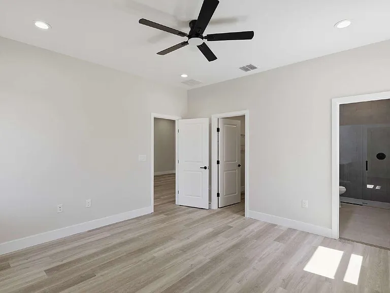 6 Unicorn Ct #A — Photo 15
