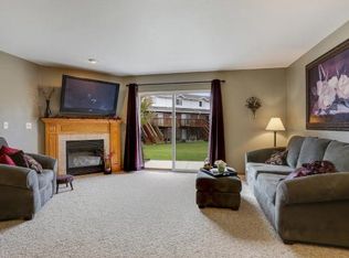 1913 Riverside Dr UNIT D, Suamico, WI 54313