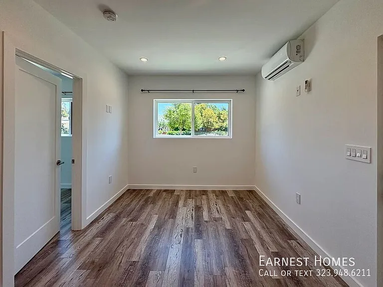 8045 Darby Ave #3 — Photo 5