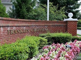 1171 Chedworth Cir, Mahwah, NJ 07430