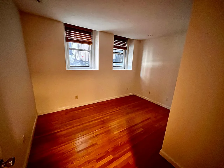 108 Myrtle St #3 — Photo 2