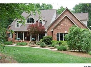 4000 Creekview Ln, Denver, NC 28037