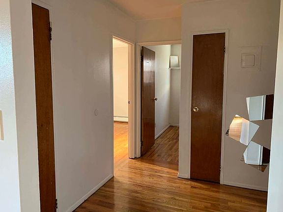 4th image of 2415 36th St #3D