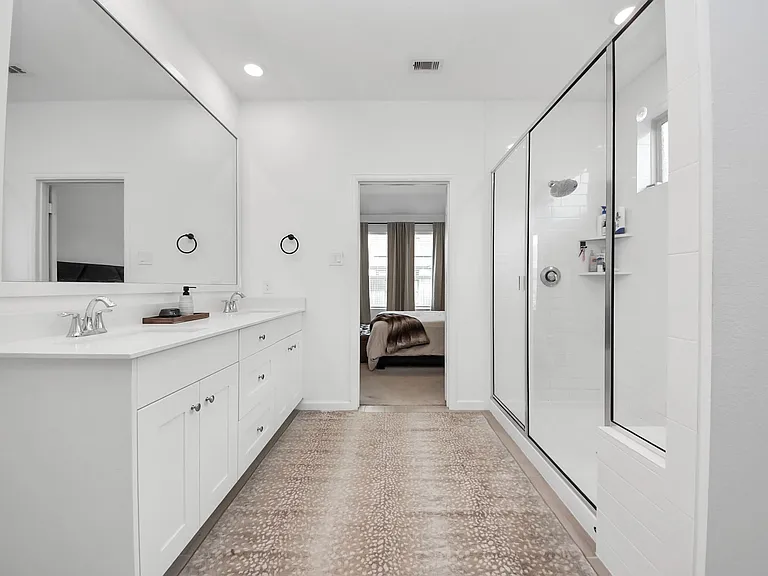 4946 Sky Bluff Dr — Photo 22
