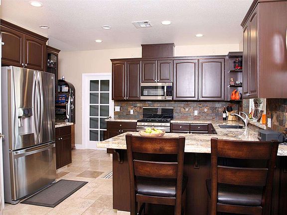 2nd image of 4319 Silverado Dr