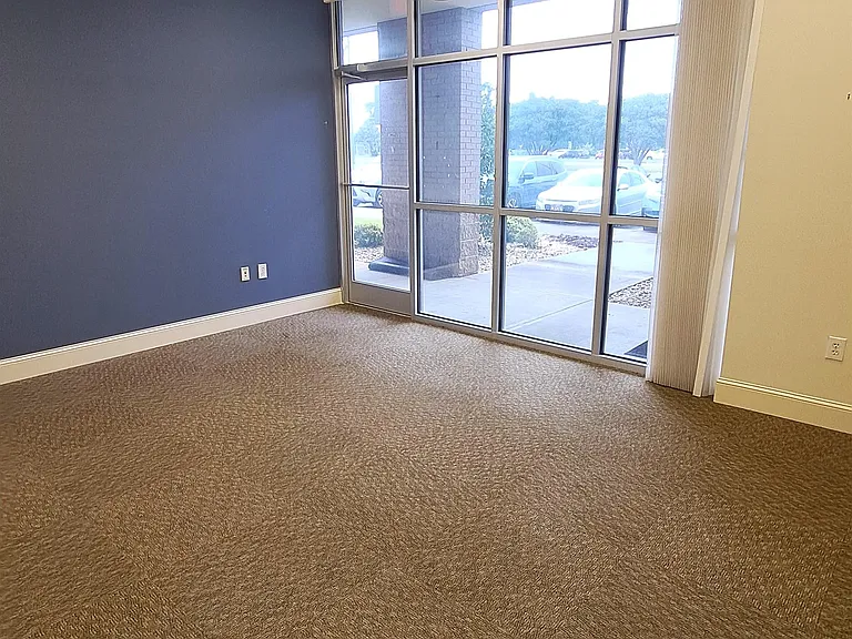 5039 Executive Dr #200 — Photo 4