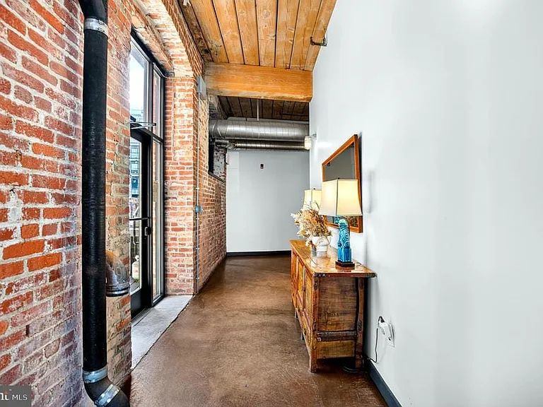 1147-53 N 4th St #4B — Photo 20