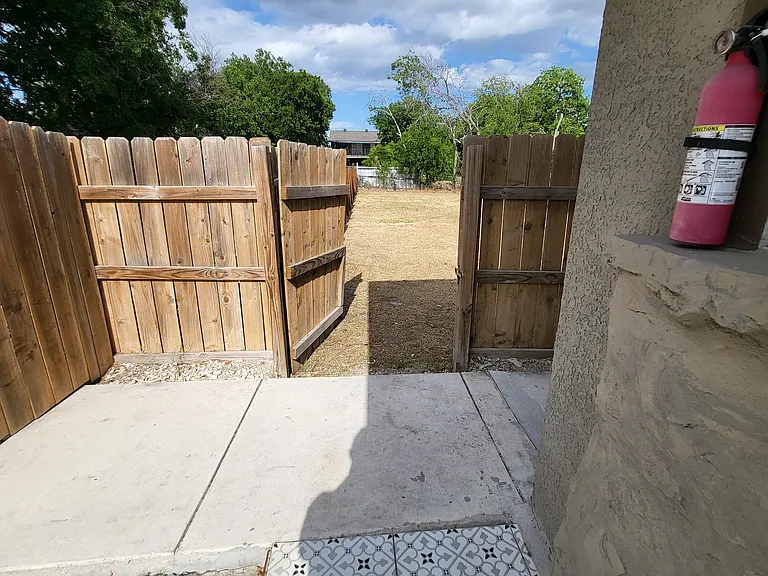 118 Esmeralda Dr #103 — Photo 7