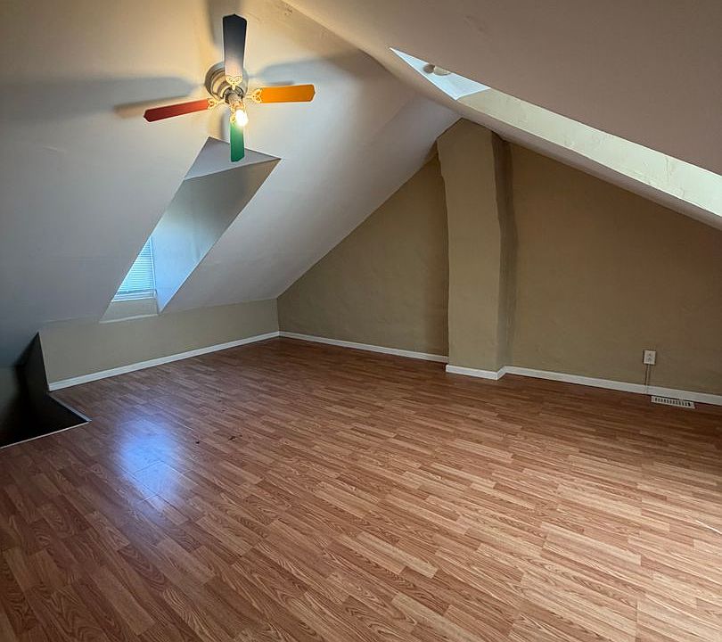 1st image of 727 Chestnut St #2