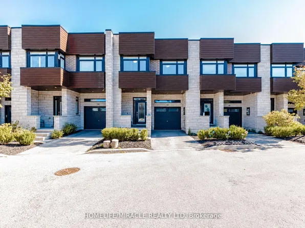 35 Midhurst Hts #19, Hamilton, ON L8J 0J1