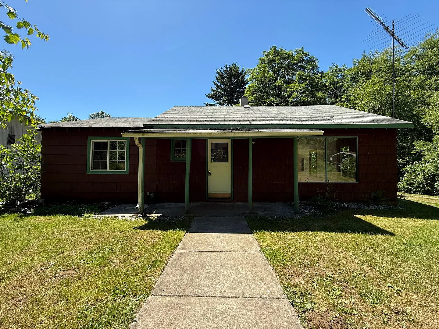 Charming Farmhouse Retreat on Acreage Stanwood, WA — Photo 2