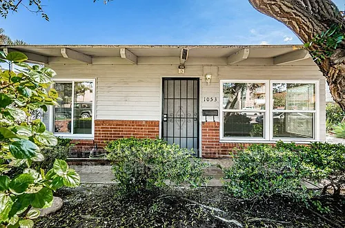 1053 Grand Ave Photo 1
