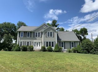 34 Parsons Walk, Berkley, MA 02779