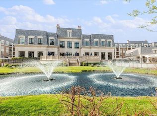 3000 Royal Ct UNIT 3206, New Hyde Park, NY 11040