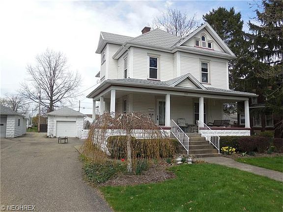 2nd image of 513 E Iron Ave