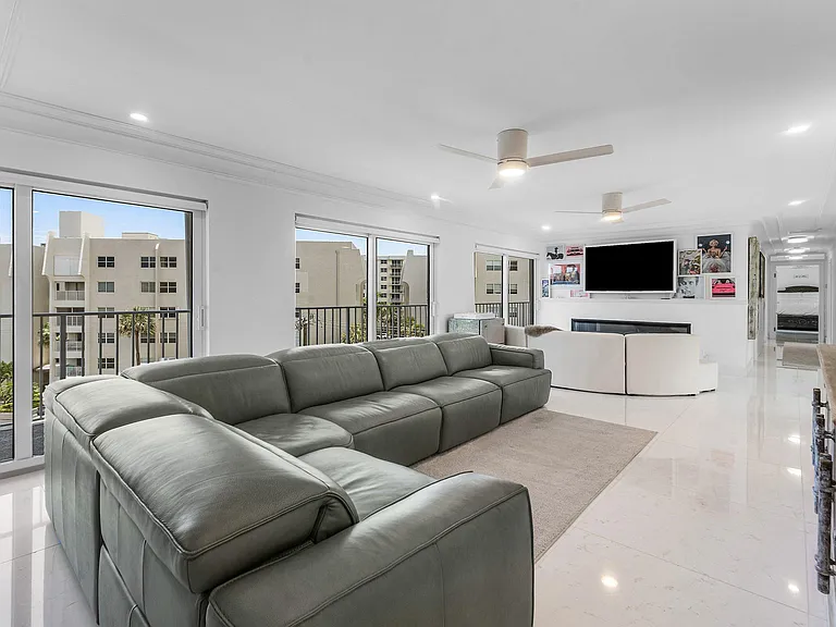 3500 S Ocean Blvd #502 — Photo 30
