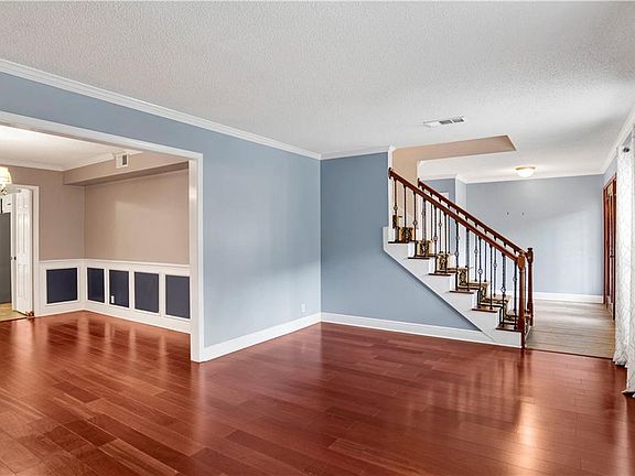 5th image of 5770 Chester Ct