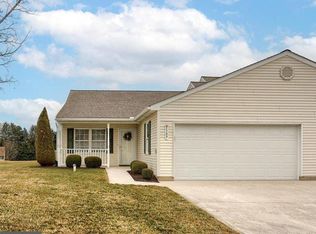 1389 Chami Dr, Spring Grove, PA 17362