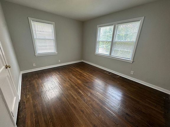 4th image of 345 Belcher Dr