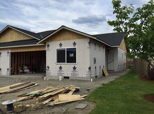 121 Stratus Loop, Sequim, WA 98382