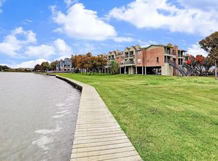18800 Egret Bay Blvd APT 100, Houston, TX 77058
