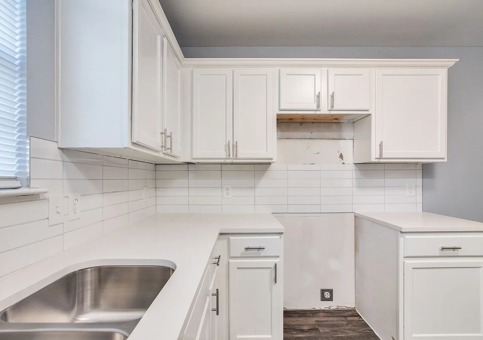 1008 Canal ST — Photo 2
