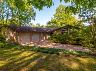 294 Fire Lake Dr, Manchester, TN 37355