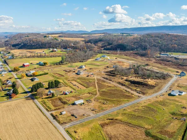 39 Mifflin Ave, Nescopeck, PA 18635