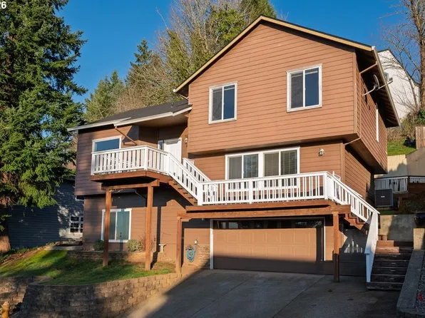 518 SE Espinosa St, Estacada, OR 97023